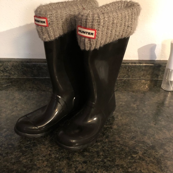 Hunter boots size 6 with size m socks - Picture 2 of 8